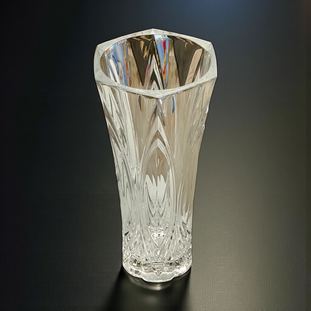 Cristal d’Arques Vase in the Chatelet Pattern - 9-3/4” high